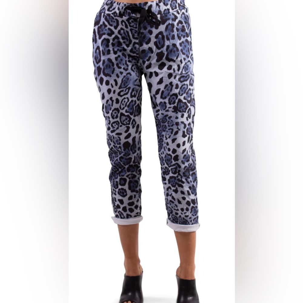 Gigi Moda Leopard Tie Waist Pants. NWT from smoke free home.